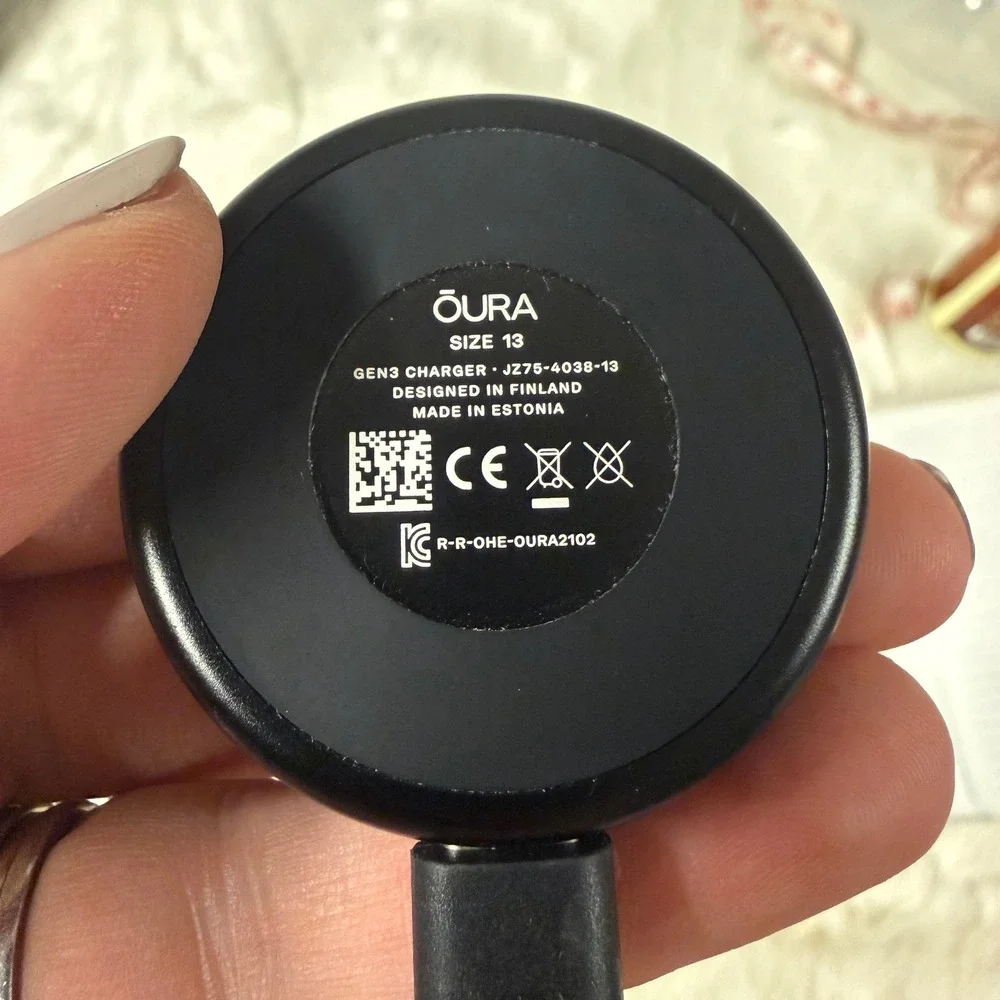 Oura Gen3 Charger Mens Size 13 Black Smart Ring with‎ Charging Dock